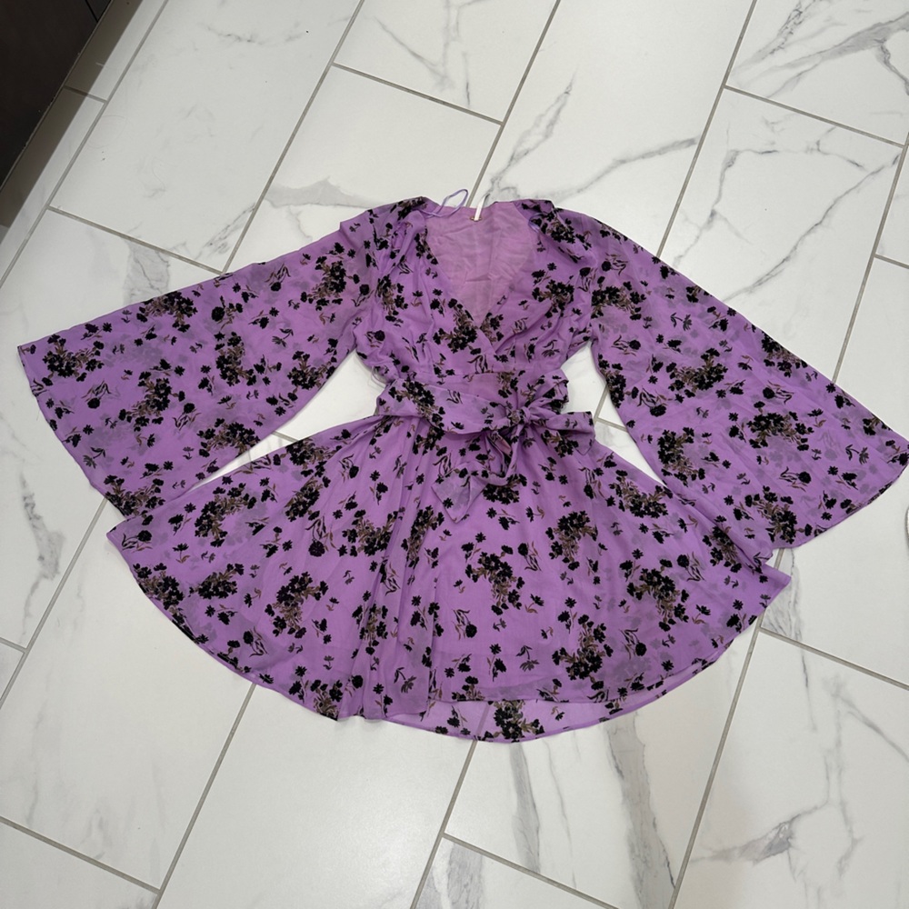 Boho-Chic Free People Floral Purple Dress - Effortless Style for Every Occasion!